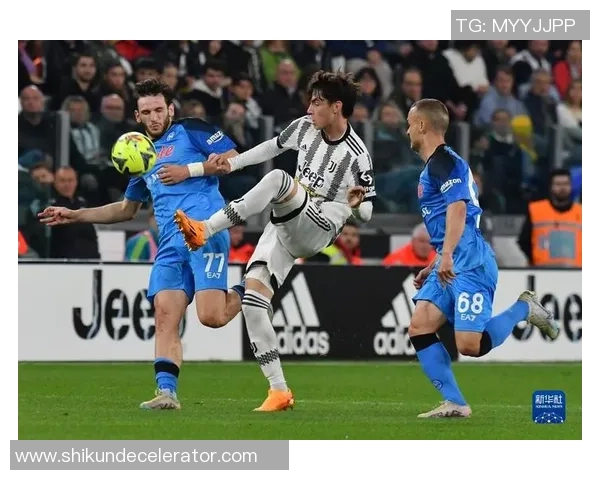 足总杯激战尤文图斯大胜那不勒斯争议判罚引发全场热议