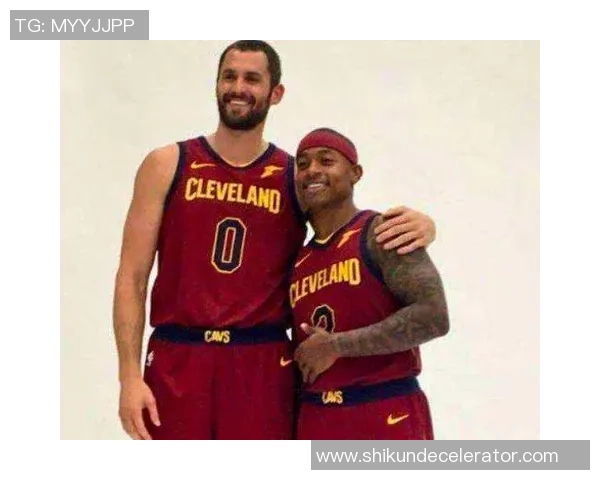 詹姆斯与姚明的传奇对决：篮球巨星如何改变体育历史与文化