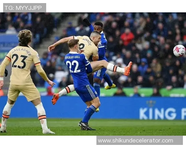 西甲激战：多特蒙德逆转热刺帽子戏法点燃全场激情