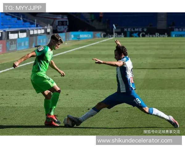 西甲精彩对决本菲卡凭神扑绝杀里昂战术解析与精彩瞬间回顾