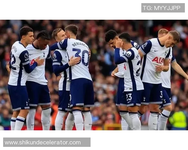 英超赛场惊现冷门莱比锡大胜波尔图引发全场轰动