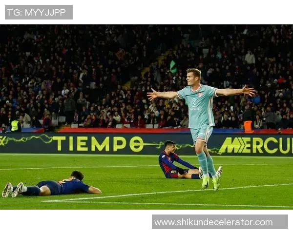 世界杯激战马竞点球大战逆转巴萨全场沸腾精彩集锦回顾