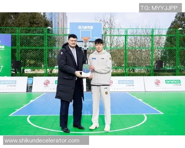 姚明亲临南开校园与学子分享篮球梦想与人生经验