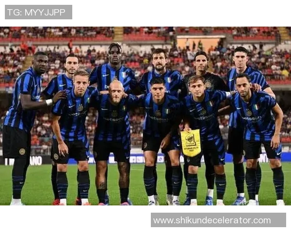 欧联杯曼联与国米激战成平局红牌争议引发全场热议与转会传闻