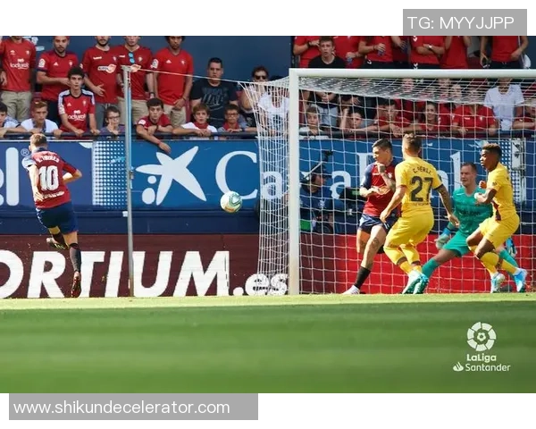 世界杯精彩对决巴萨逆转里昂引发转会风波与球迷热议