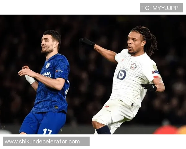 友谊赛精彩对决里昂与那不勒斯战成平局乌龙球引发全场热烈反响