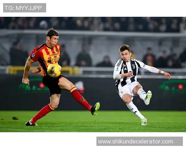 意甲惊现冷门那不勒斯以1-0小胜里昂全场沸腾解析比赛精彩瞬间 意甲惊现冷门那不勒斯以1-0小胜里昂全场沸腾解析比赛精彩瞬间