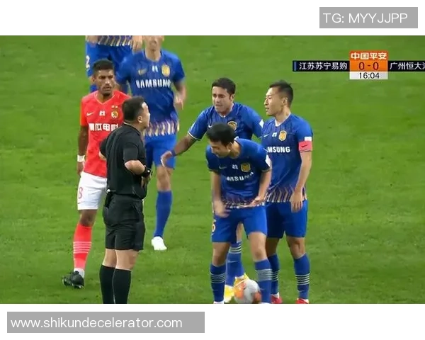 热刺与莱比锡激战成平局争议判罚引发全场热议