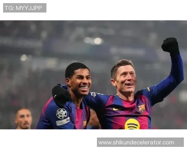 足总杯激战曼联与巴萨握手言和双方均无建树引发全场热议