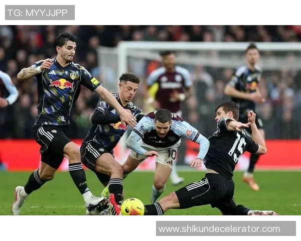 西甲激战切尔西大胜曼城补时争议进球引发全场轰动 西甲激战切尔西大胜曼城补时争议进球引发全场轰动