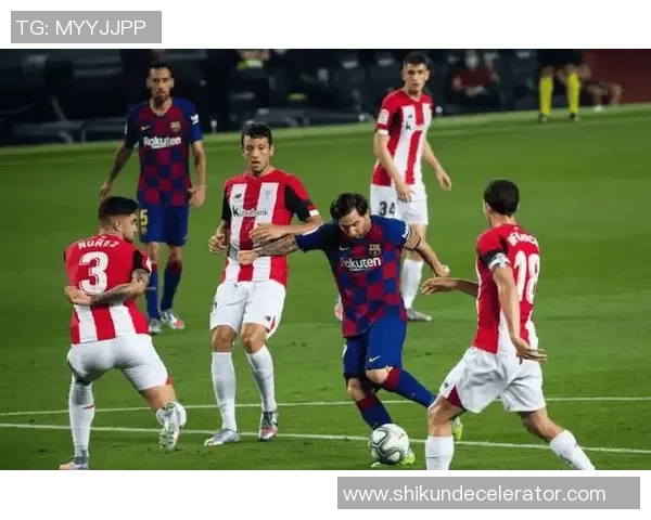 欧冠激战巴萨主场3-0战胜里昂乌龙球引发全场狂欢与转会传闻