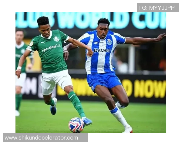 欧联杯精彩对决拜仁大胜波尔图乌龙球成比赛转折点