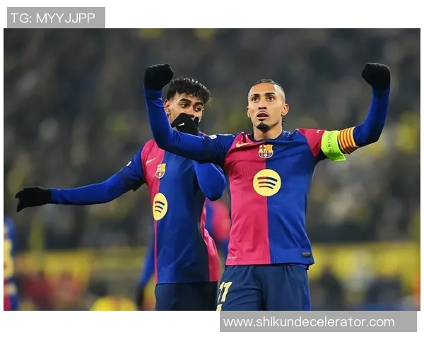 英超精彩对决那不勒斯绝杀巴萨帽子戏法引爆全场热情