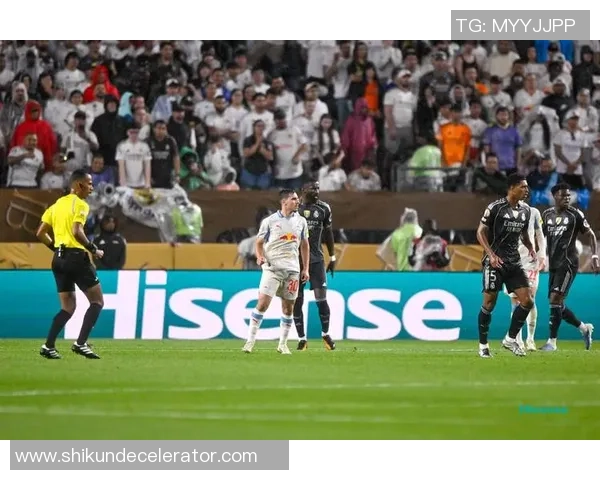 西甲焦点战波尔图与热刺握手言和冷门之夜引发球迷热议 西甲焦点战波尔图与热刺握手言和冷门之夜引发球迷热议